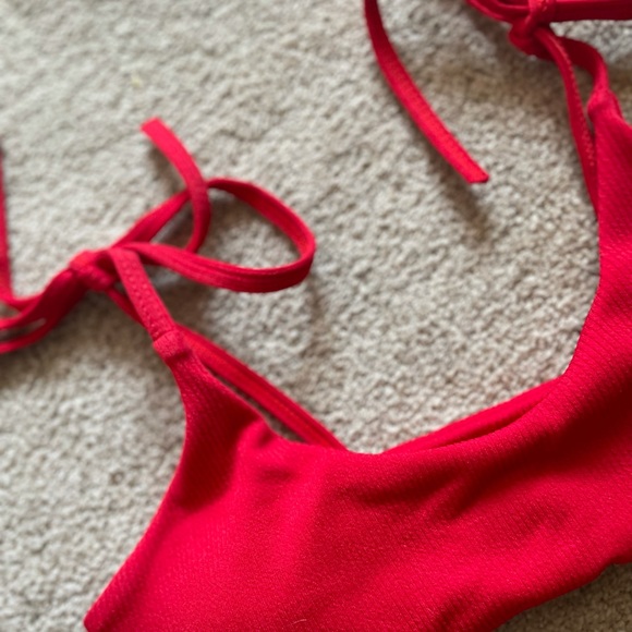 ✨ Tie Shoulders Ribbed Bikini ✨ - Picture 3 of 7